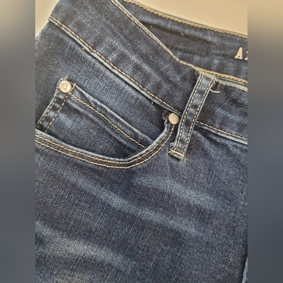 Articles of Society Low Rise Whiskered Denim Raw Hem Skinny Jeans - Size 25 - Picture 5 of 9